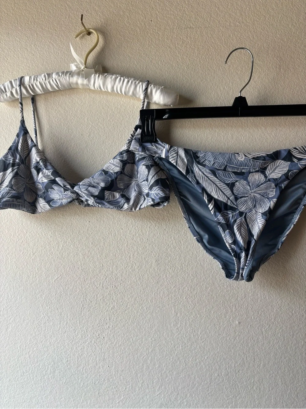 NWOT O’Neill Blue Floral Bikini Matching Set